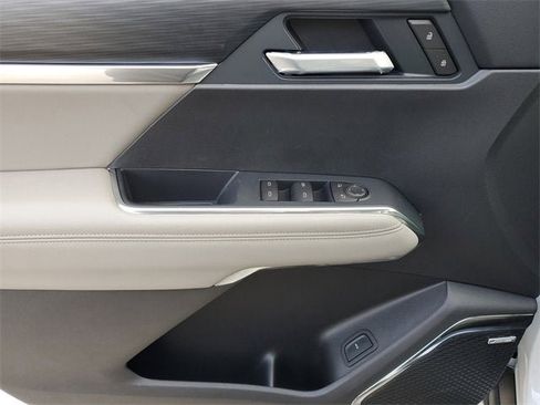 New 2026 GMC Acadia Elevation image 17