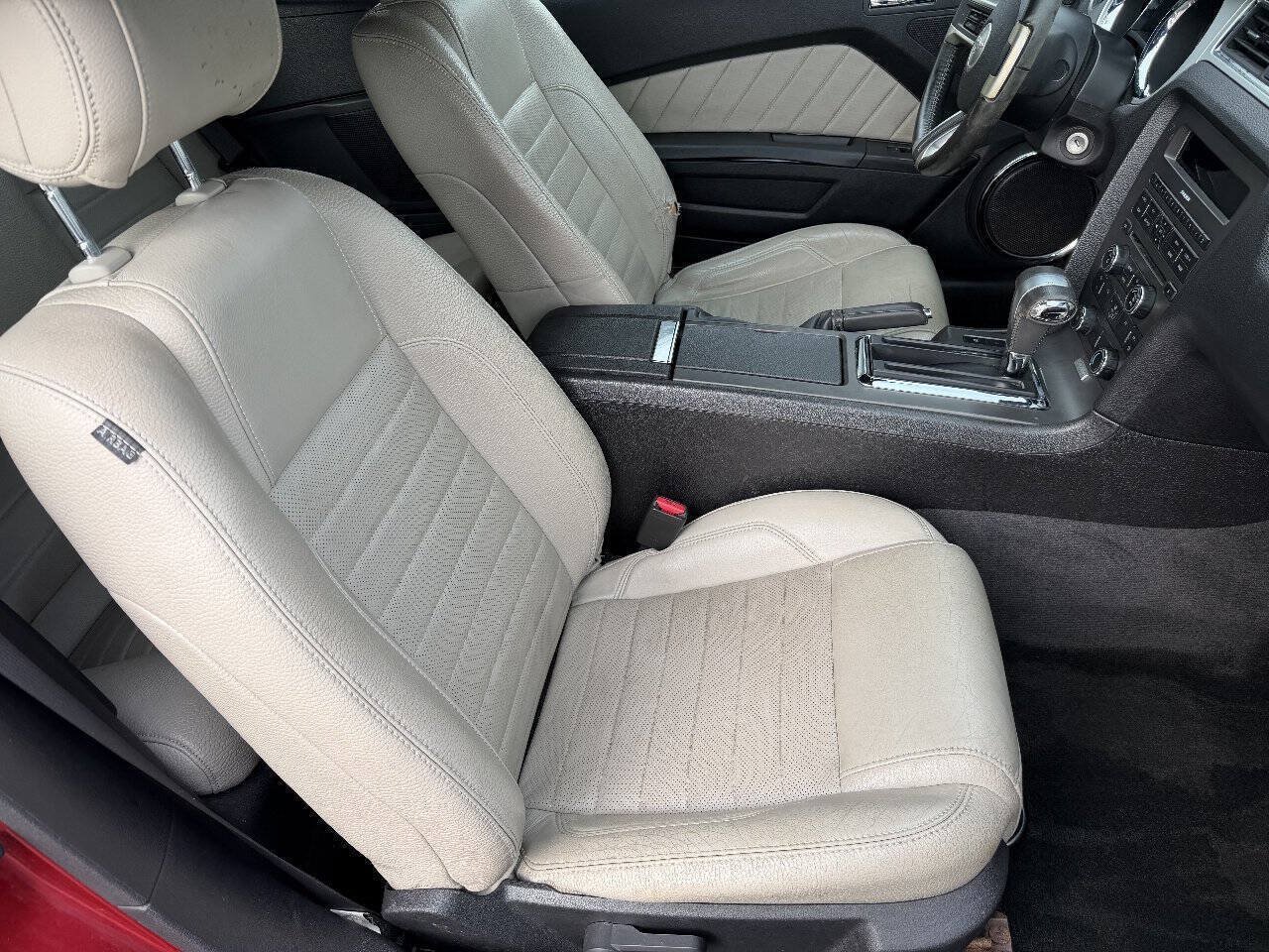 Used 2012 Ford Mustang Premium RWD image 14