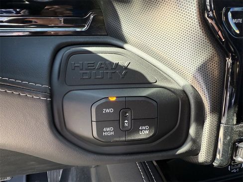 New 2026 RAM 2500 Limited image 23