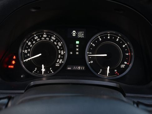 Used 2010 Lexus IS 250C RWD image 25