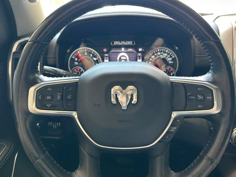 Used 2022 RAM 1500 Laramie AWD/4WD image 23