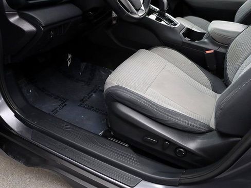 Used 2022 Subaru Outback Premium image 23