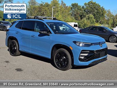 New 2025 Volkswagen Tiguan SE R-Line