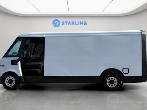 Used 2024 Chevrolet Brightdrop 600 w/ Commercial Equipment Package AWD/4WD image 4