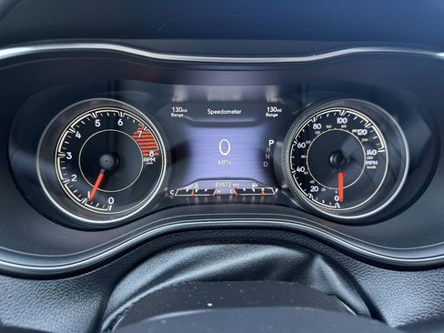 Used 2019 Jeep Cherokee High Altitude AWD/4WD image 10