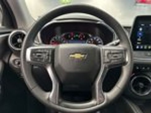 Used 2025 Chevrolet Blazer LT image 38