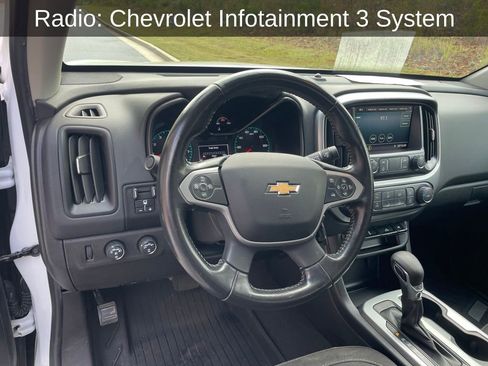 Used 2022 Chevrolet Colorado LT w/ LT Convenience Package image 12