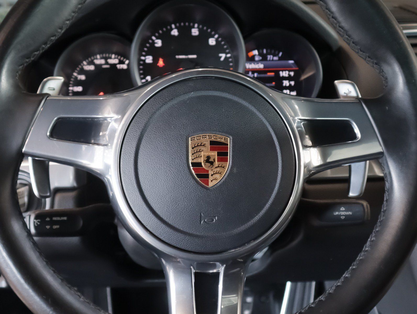 Certified 2016 Porsche Cayman RWD image 14