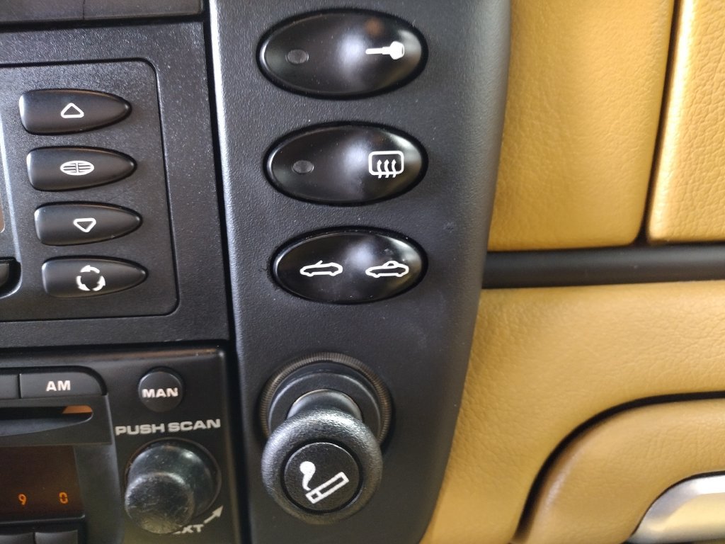 Used 2004 Porsche Boxster RWD image 25