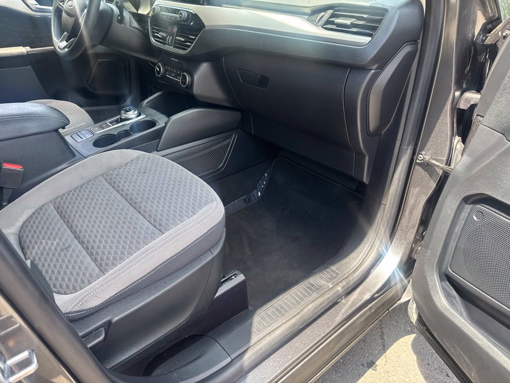 Used 2020 Ford Escape SE AWD/4WD image 41
