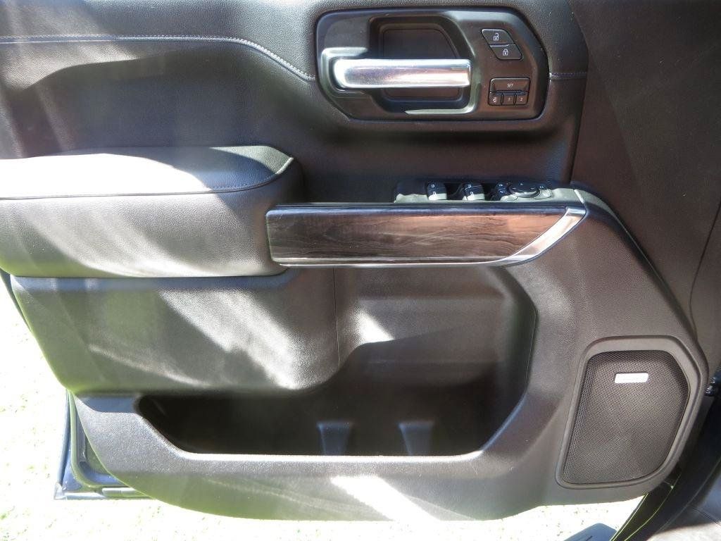 Used 2021 Chevrolet Silverado 2500 LTZ w/ LTZ Premium Package AWD/4WD image 14