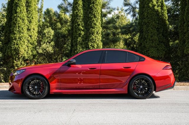 Used 2025 BMW M5 w/ Carbon Package AWD/4WD image 9