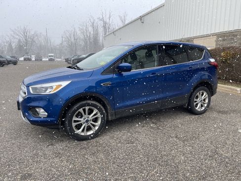 Used 2019 Ford Escape SE image 8