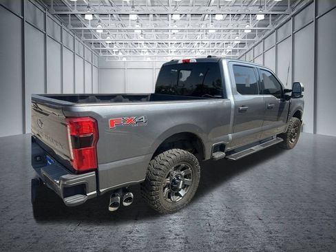 Used 2023 Ford F250 Lariat w/ Sport Appearance Package AWD/4WD image 6