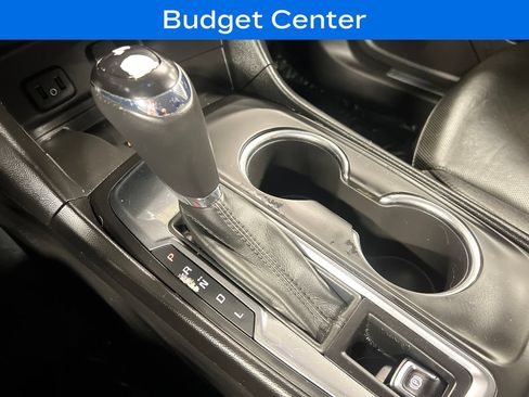 Used 2018 Chevrolet Equinox Premier FWD image 24
