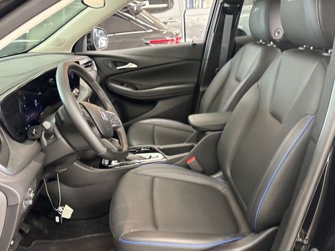 Used 2025 Buick Encore GX Sport Touring w/ Experience Buick Package AWD/4WD image 8