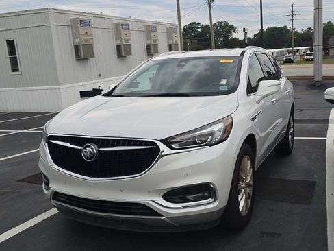 Used 2019 Buick Enclave Premium w/ Experience Buick Package AWD/4WD image 3