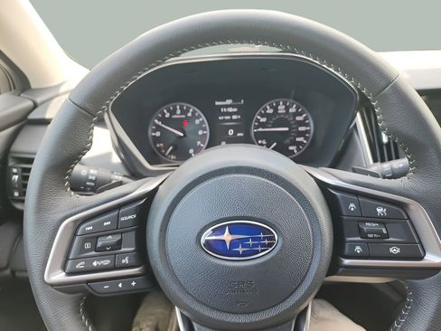 Used 2025 Subaru Outback Premium image 20