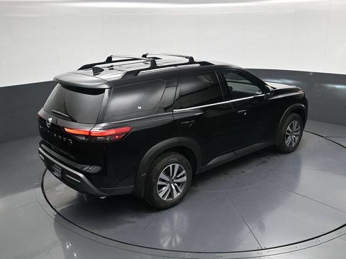 New 2026 Nissan Pathfinder SL FWD image 32
