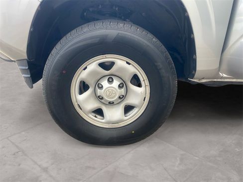 Used 2019 Toyota Tacoma SR image 14