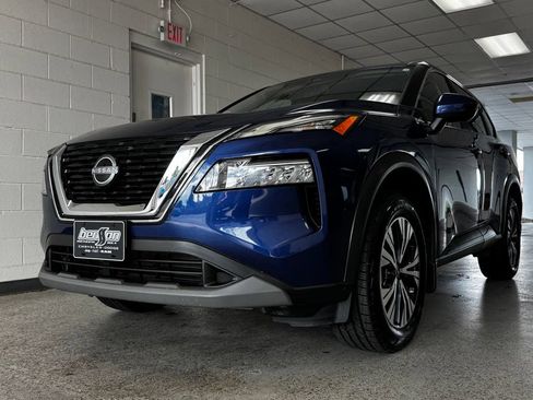 Used 2023 Nissan Rogue SV FWD image 22