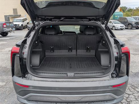 New 2026 Chevrolet Blazer EV LT w/ LPO, Tech Bronze Package image 8