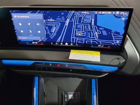 Used 2026 BMW X3 xDrive30 w/ M Sport Package image 9