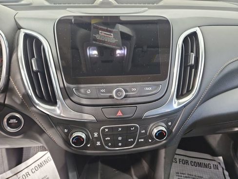 Used 2020 Chevrolet Equinox Premier AWD/4WD image 19