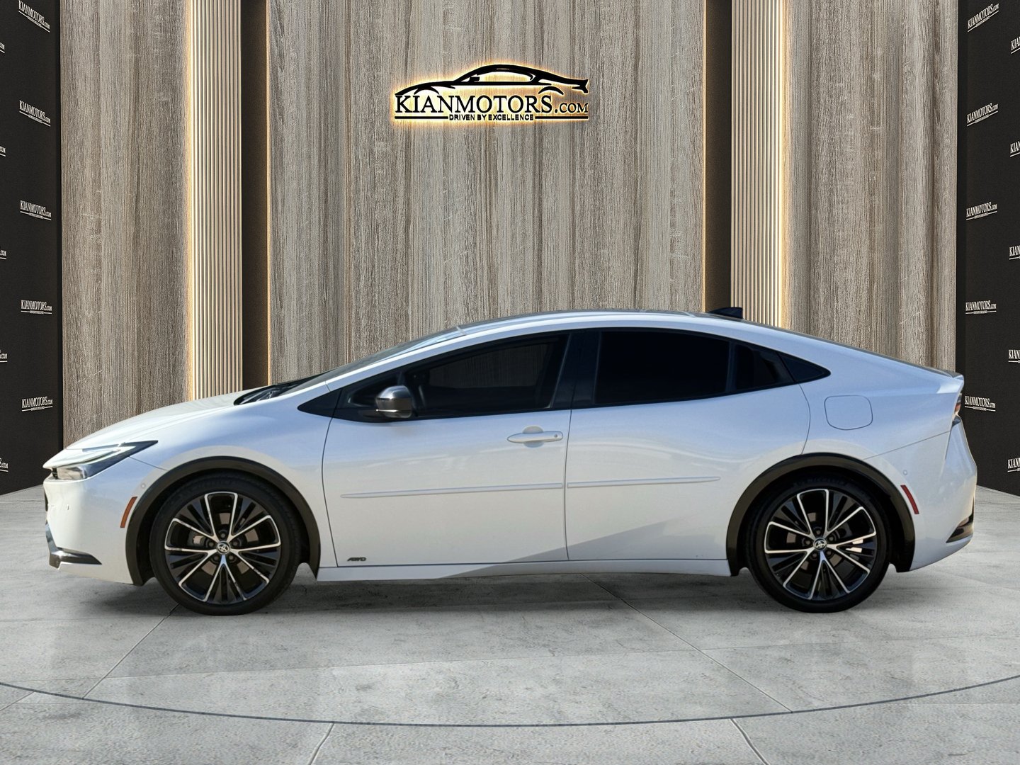 Used 2023 Toyota Prius Limited w/ Limited Premium Package AWD/4WD image 8