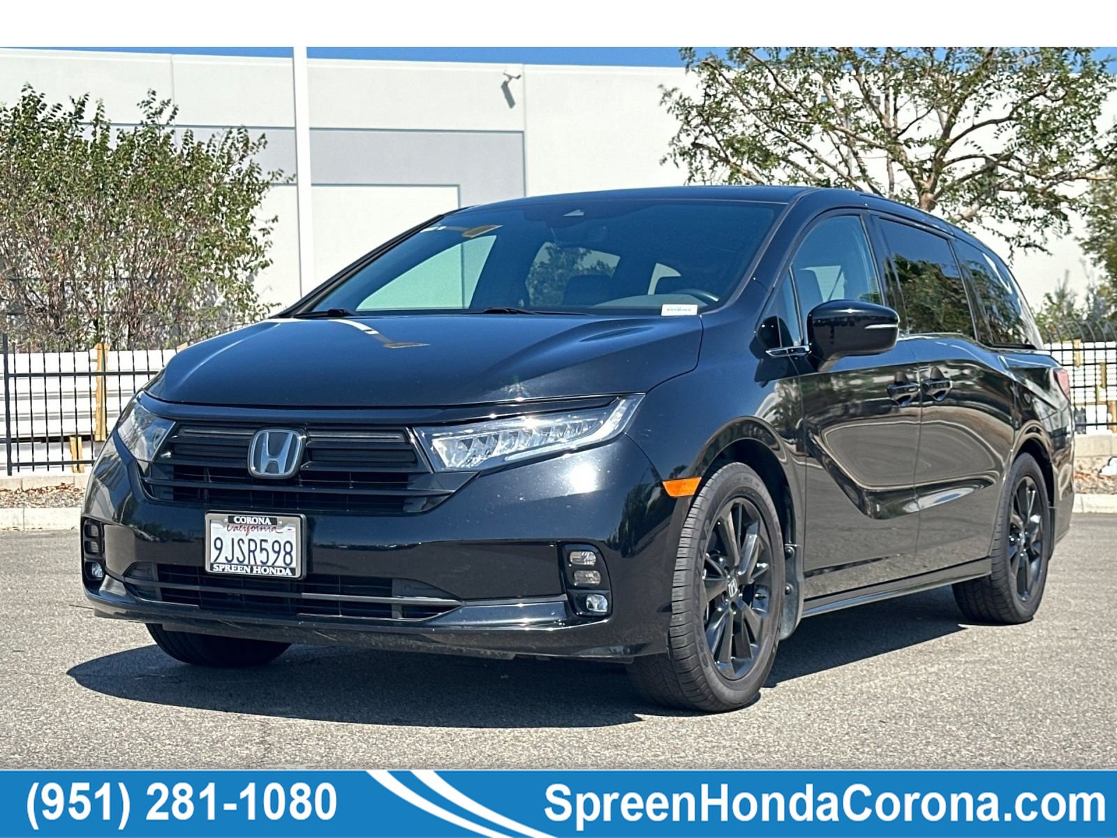 Used 2024 Honda Odyssey Sport image 1
