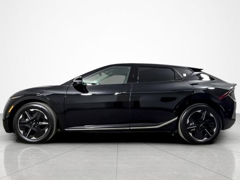 Used 2025 Kia EV6 Wind image 2