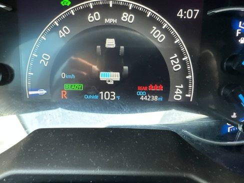 Used 2024 Toyota RAV4 LE AWD/4WD image 7