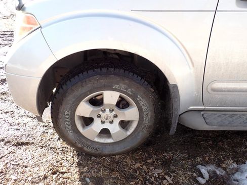 Used 2006 Nissan Pathfinder SE w/ (P01) Se Premium Pkg image 20