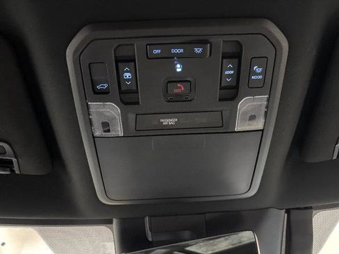 Used 2024 Toyota Sequoia Capstone AWD/4WD image 15