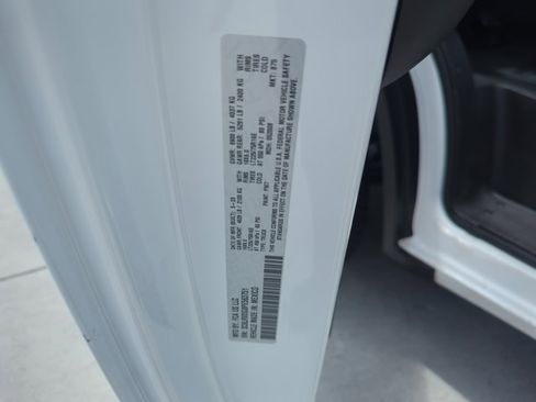 Used 2023 RAM ProMaster 2500 FWD image 30