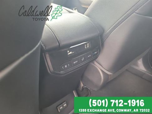 Used 2023 Toyota Highlander XLE FWD image 26