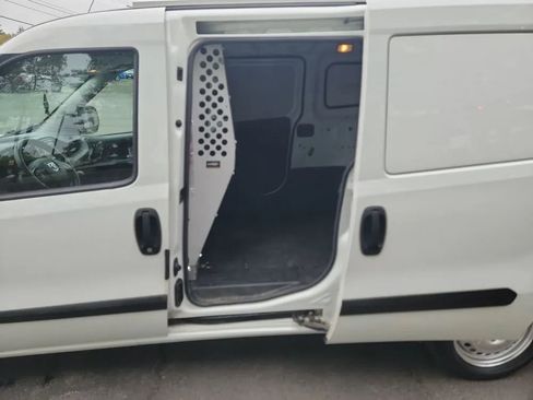 Used 2020 RAM ProMaster City Tradesman FWD image 9
