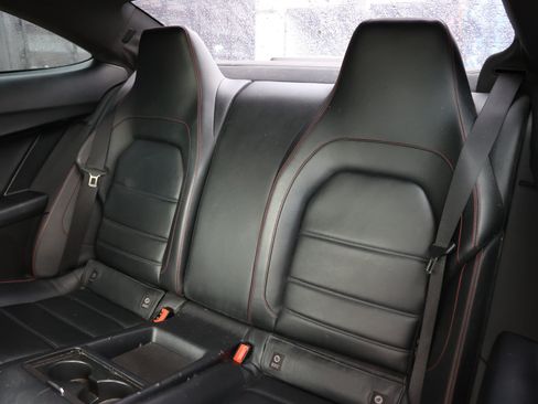 Used 2012 Mercedes-Benz C 63 AMG Coupe image 12