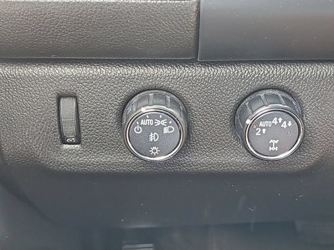 Used 2019 GMC Canyon SLE AWD/4WD image 20