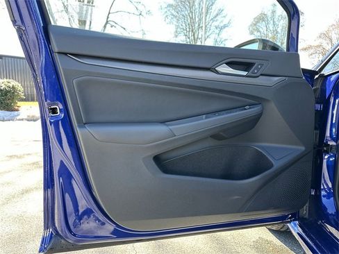 New 2026 Volkswagen Golf image 14