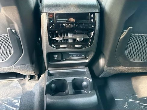 New 2026 Jeep Grand Cherokee L Limited AWD/4WD image 21