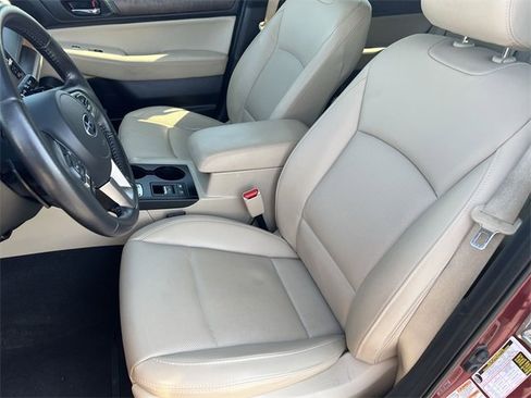 Used 2017 Subaru Outback 2.5i Limited image 29