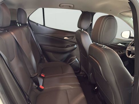 Used 2023 Buick Encore GX Preferred w/ Cold Weather Comfort Package FWD image 19