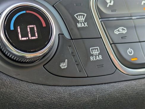 Used 2024 Chevrolet Malibu LT image 21