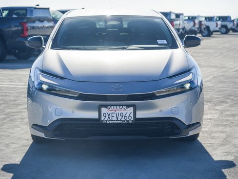 Used 2024 Toyota Prius LE FWD image 4
