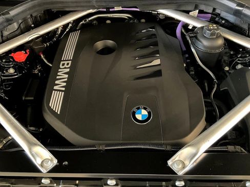 New 2026 BMW X5 sDrive40i w/ Climate Comfort Package image 17