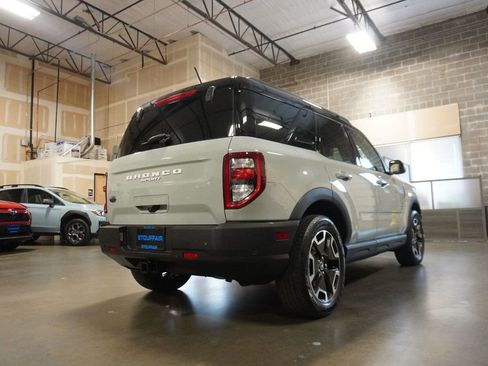 Used 2021 Ford Bronco Sport Outer Banks w/ Outer Banks Package AWD/4WD image 3