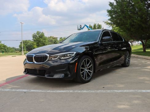 Used 2020 BMW 330i Sedan w/ Convenience Package RWD image 3