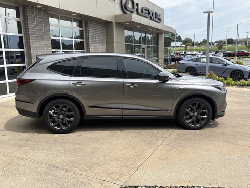 Used 2023 Acura MDX A-Spec AWD/4WD image 11