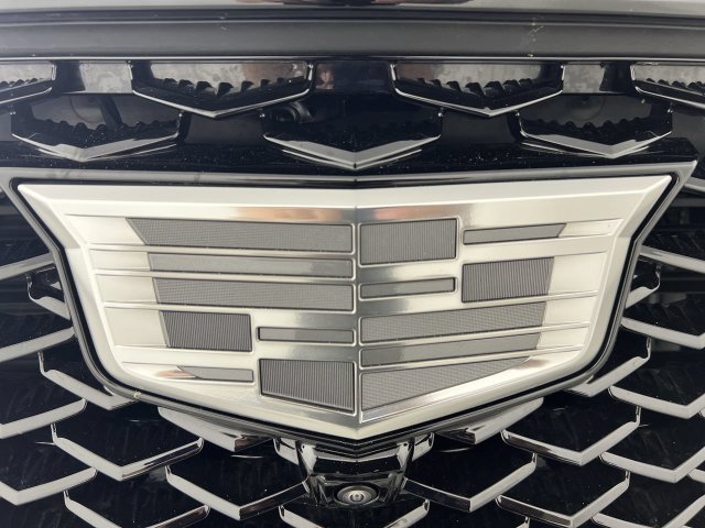 Used 2026 Cadillac Escalade ESV Platinum Sport w/ LPO, ONYX Package AWD/4WD image 32